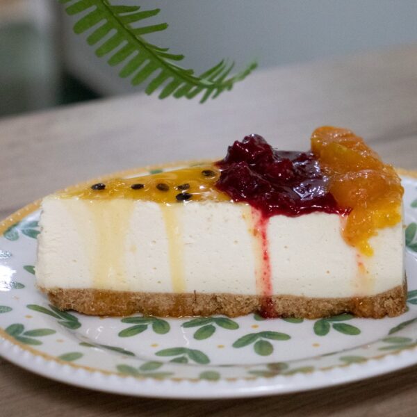 cheesecake tres sabores porción